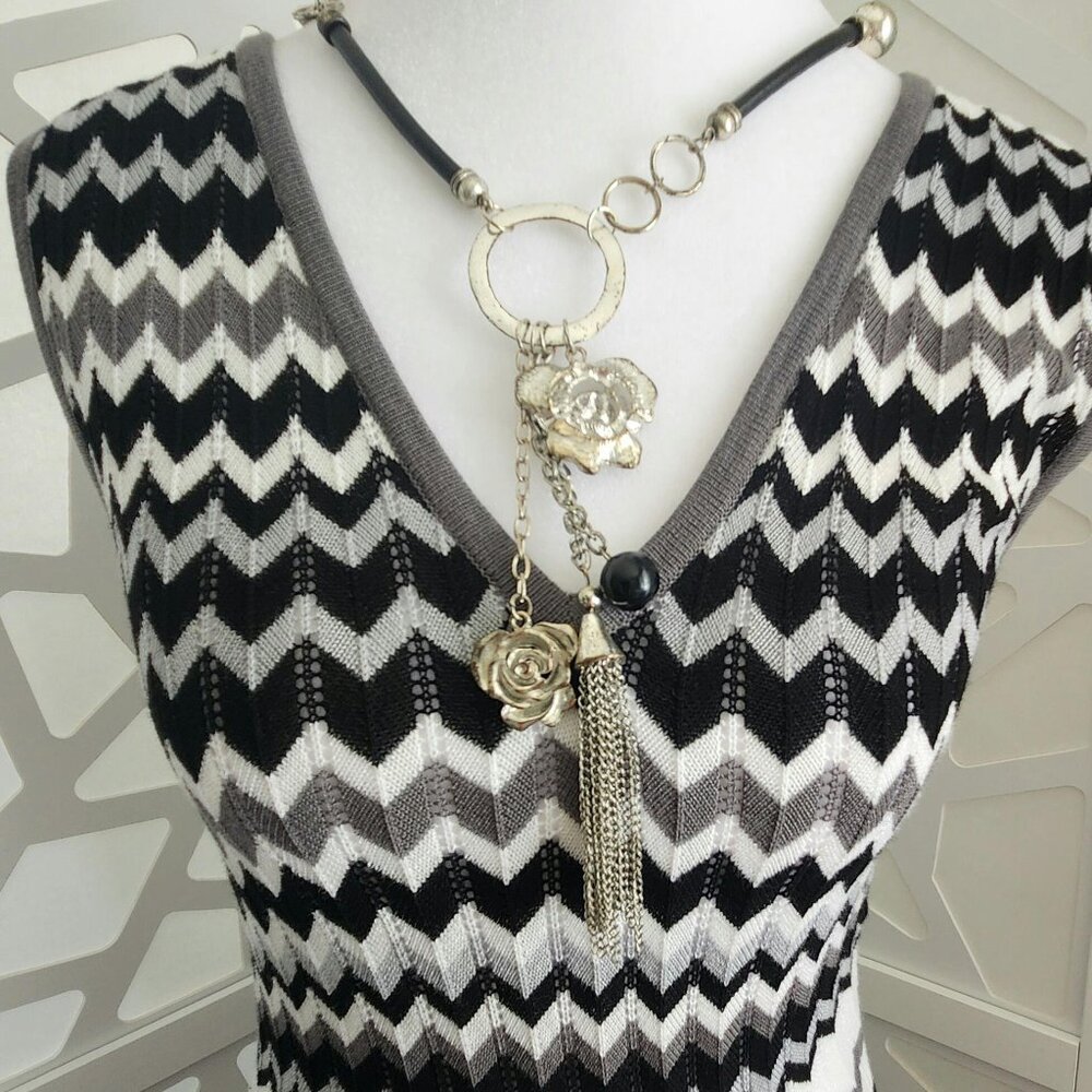 Womens Black & White Knit Midi Dress